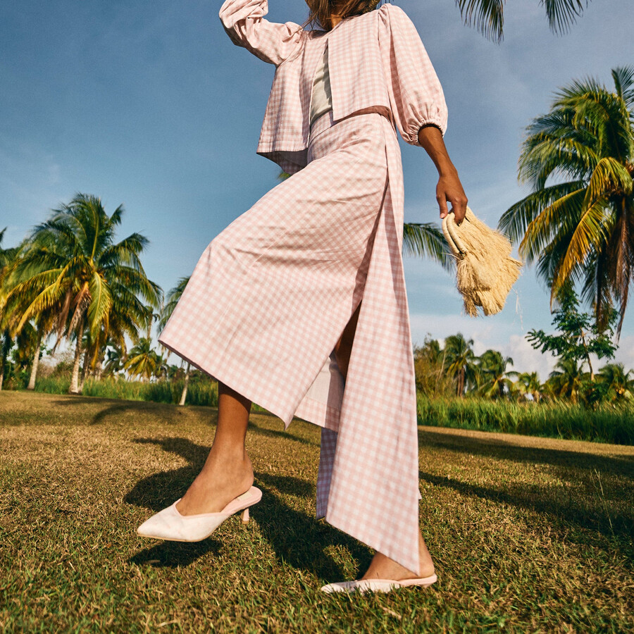 cleo x byrdie golf-heels rosa satin mit blumenmuster