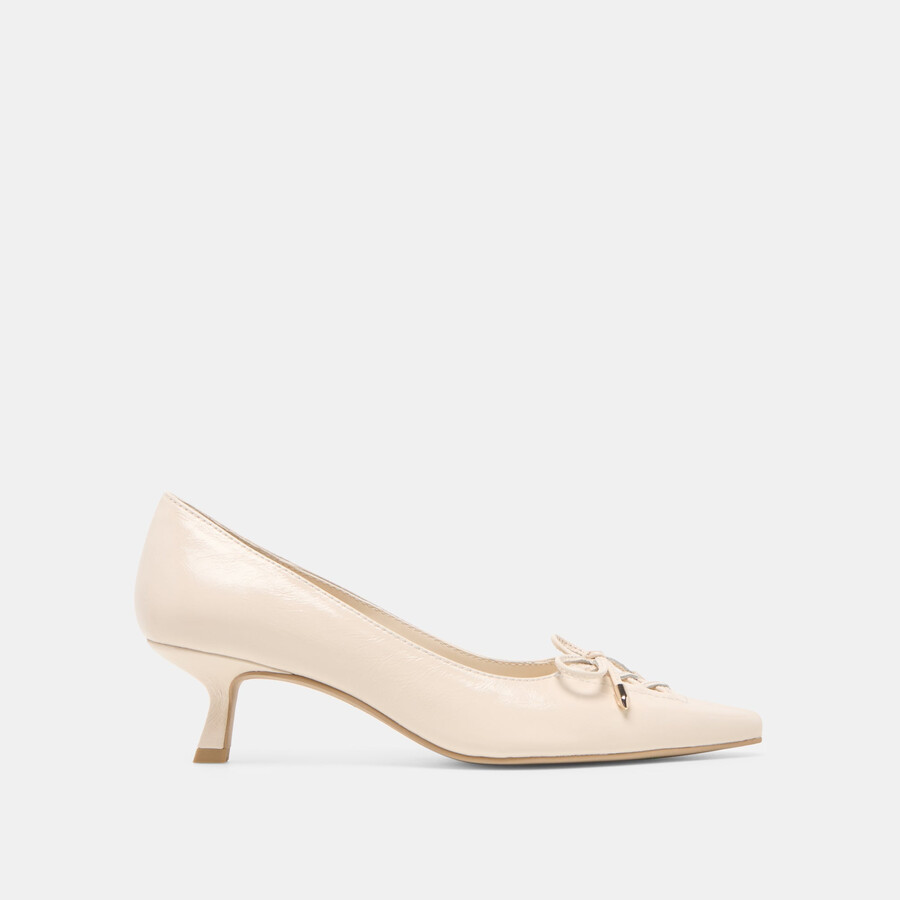 clarie heels knöchernes crinkle-lackleder