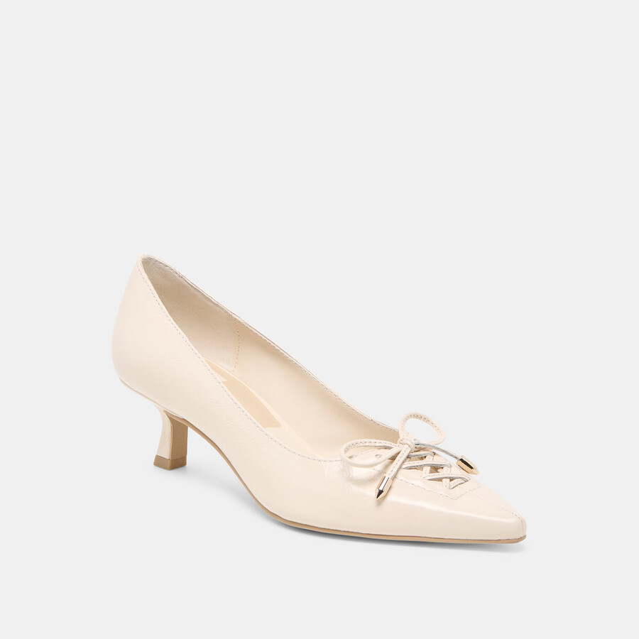 clarie heels knöchernes crinkle-lackleder