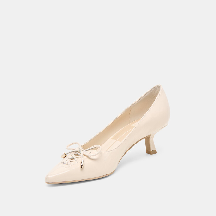 clarie heels knöchernes crinkle-lackleder
