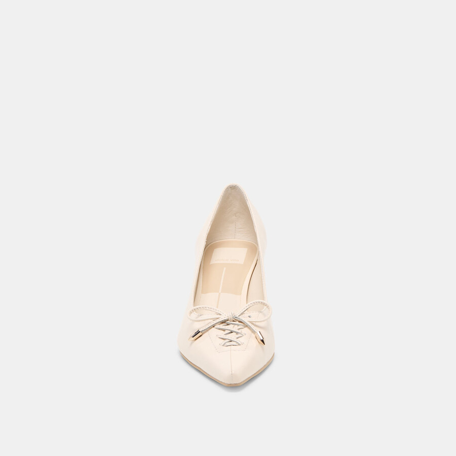 clarie heels knöchernes crinkle-lackleder