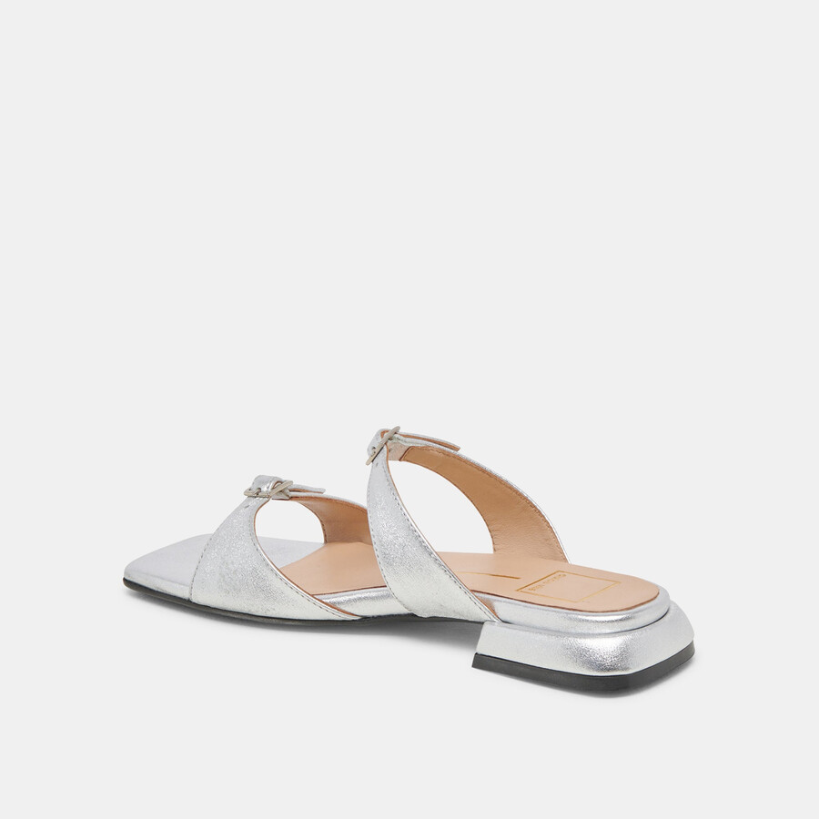 lavendel sandalen aus silberfarbenem metallic-leder