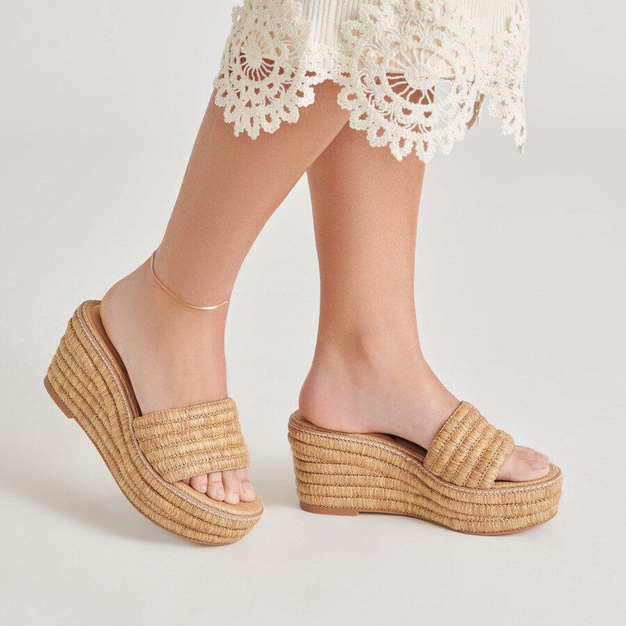 thronkeile aus hellem naturraffia