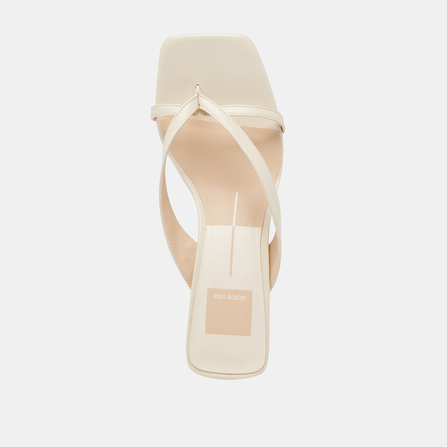 brevel heels aus cremefarbenem leder