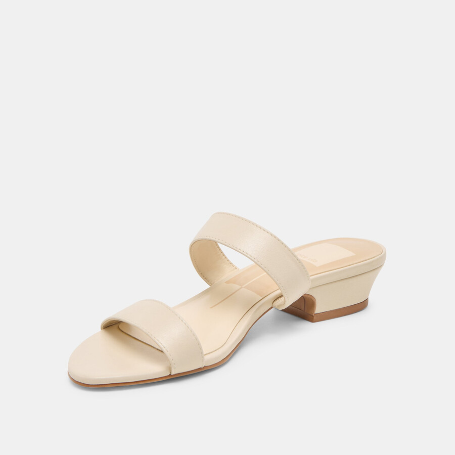 kamile sandalen aus knochenleder