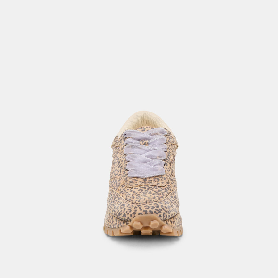 tricia sneakers aus hellbraunem wildleder mit leopardenmuster